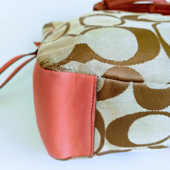 Coach Signature Women's Shoulder Bag - Picture 11 of 13